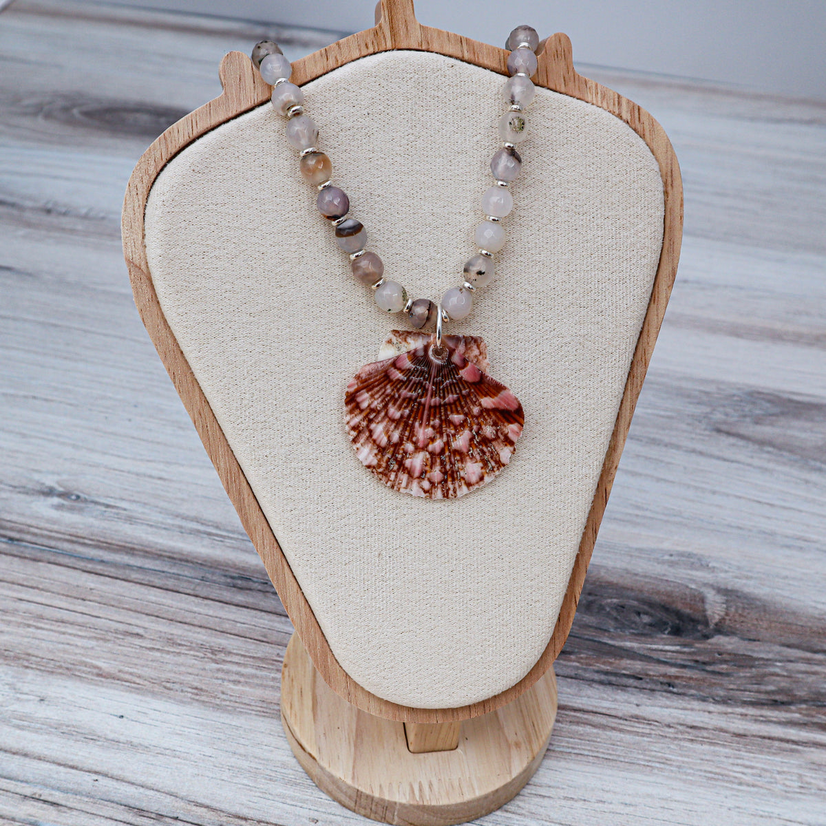 Agate and Flat Scallop Shell Beaded Necklace