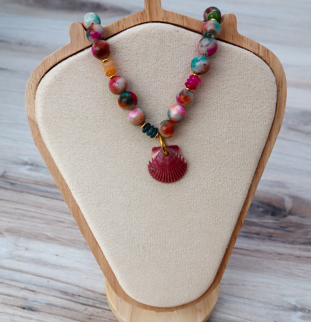 Jade, Glass & Fuchsia Scallop Shell Beaded Necklace