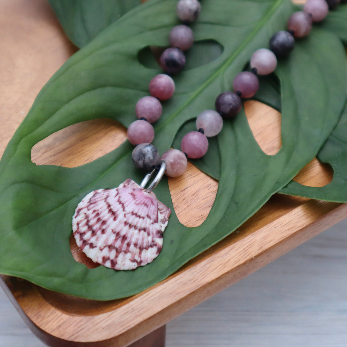 Calico Scallop & Lepidolite Beaded Necklace