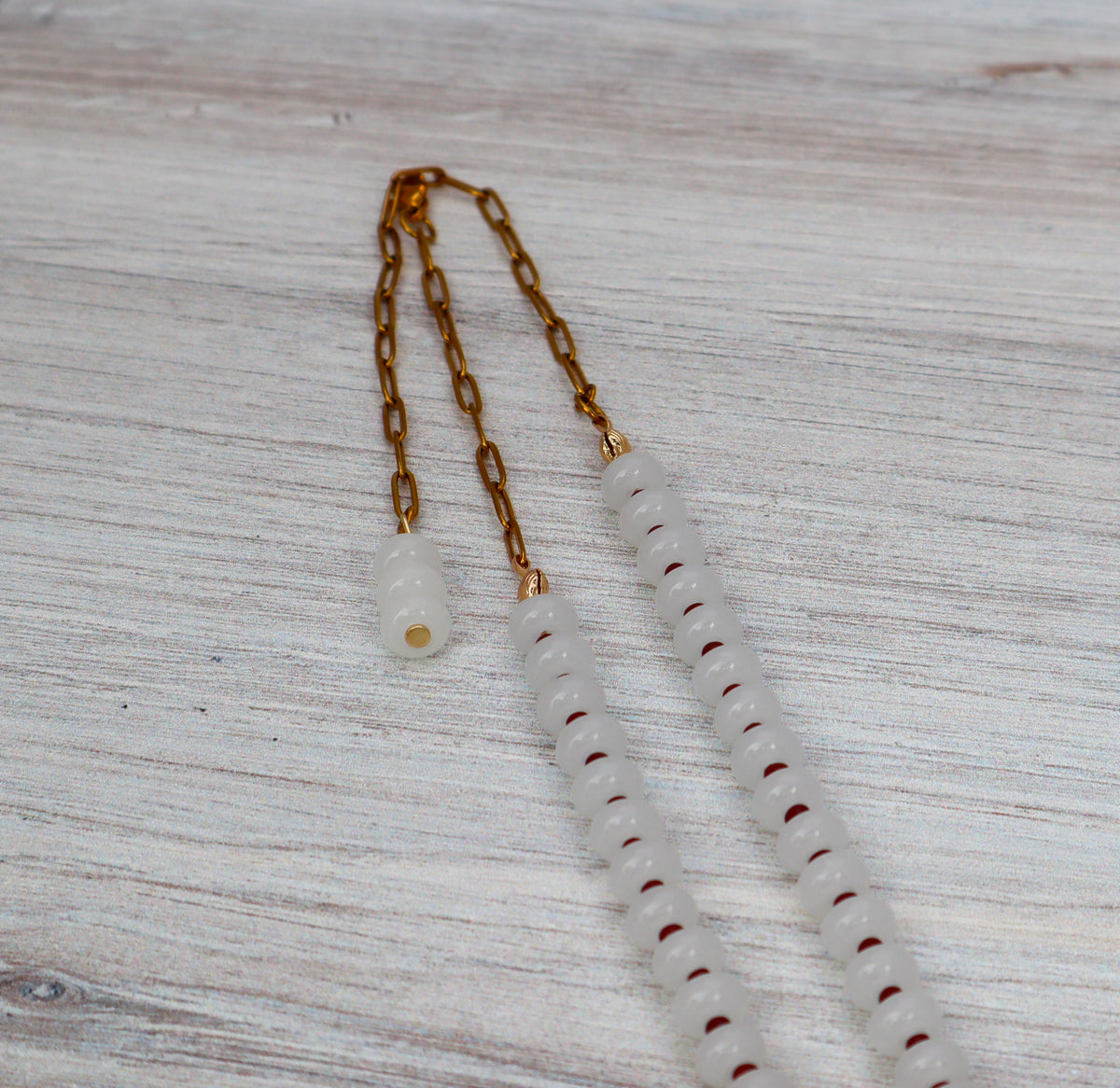 Jade & Calico Scallop Beaded Necklace