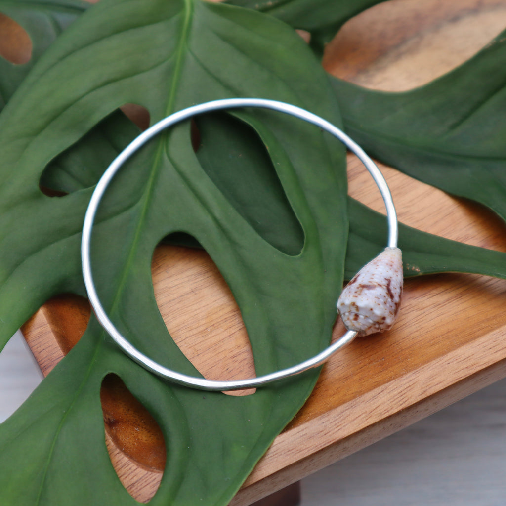 Crowned Cone Shell Bangle Bracelet 7"